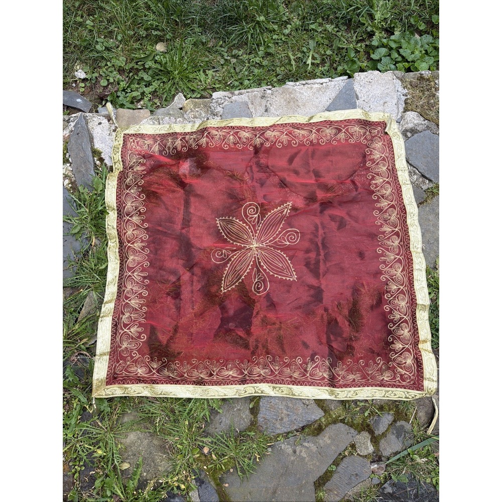 Vintage NWOT Hand-Woven Red & Gold Lurex Dupatta Scarf – Made in India